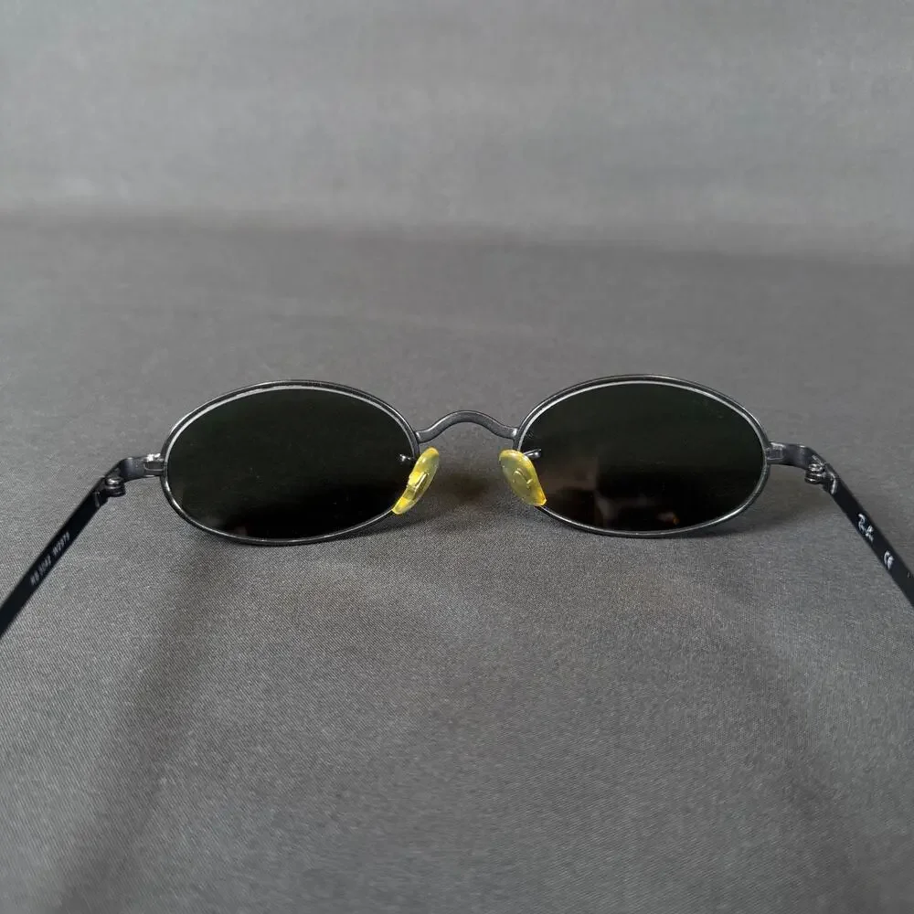 Ray-Ban RB 3042 W2979 Black Metal Italy Vintage Sunglasses w case